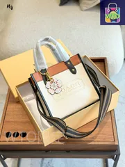 【今日WTO】Coach コーチ フィールドトート22シリーズ 調節可能な肩帯で使い心地良好-WTO輸入2-CB43