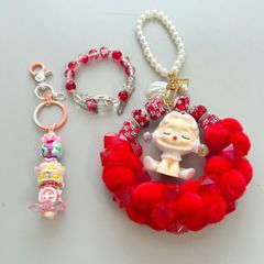 ☆ハンドメイド☆ＳＰ人形アクリルビーズのリース＆キーホルダー＆ブレスレット☆３点セット☆まとめ売り☆