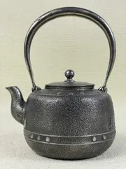 砂鉄 急須 瓶 鉄瓶 清末作 共箱 未使用 AZ912 砂鉄 急須 瓶 鉄瓶 清末作 共箱 未使用 AZ912 2025年最新】砂鉄 鉄瓶