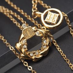 A080 ジバンシイ GIVENCHY ペンダント ネックレス ロゴ ラインストーン ゴールド デザイン
