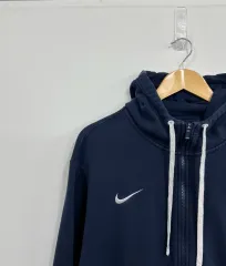 Nike(ナイキ） オーバーサイズ スモールロゴ ネイビー フル フード付き ジップアップパーカー