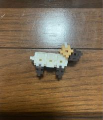 羊のブローチ　親子　セットもバラ売りも可