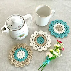 手編み　ドイリー　コースター　茶托　ポットマット　ガーランド　アップリケ　12センチ　3枚　ハンドメイド