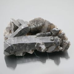 モリオン クラスター  ケアンゴーム クラスター チベット産 黒水晶 1点物 魔除け 除障石 破邪 浄化  約78.9g   天然石・置き物