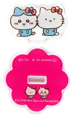 【中古】アクリルスタンド・アクリルパネル ハチワレ＆ハローキティ 「ちいかわ なんか小さくてかわいいやつ×サンリオキャラクターズ アクリルスタンドinカプセル」 ちいかわワクワクゆうえんちグッズ