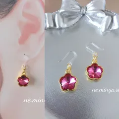♡ハンドメイドアクセサリー ピンク フラワー ガラスストーン 樹脂フックピアス♡061