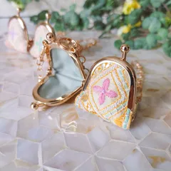 No.164 (ピンク花×緑)『インド刺繍・がま口ポーチミニ』がま口キーホルダー　がま口ケース　アクセサリーケース　コインケース　ミニ財布　小銭入れ