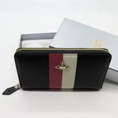 Vivienne Westwood ☆長財布☆ブラック　ホワイト　ライン入り　レザー　光沢感