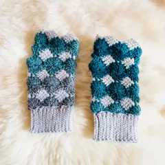 ハンドウォーマー　手袋　手編み　ハンドメイド