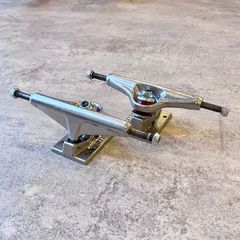 【トラック】”TEAM EDITIONS” 5.2 LO (7.875-8.125 inch) 【VENTURE TRUCK】ベンチャートラック