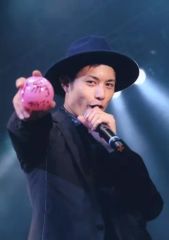 [중고] 생사진(남성) BOYS AND MEN/용상/라이브 포토·상반신·의상 블랙.모자·오른손 공/마코토 Live Photo Set