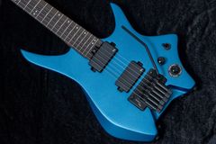 7弦ヘッドレスギター ブルーグラデーション ノーブランド 美品