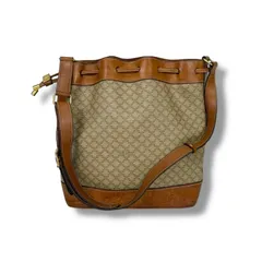 2025年最新】セリーヌ 巾着型ショルダーバッグの人気アイテム