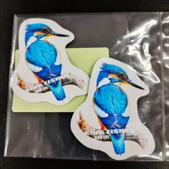 🪺※２枚セット🎵　新品🎵　未使用品　送料込価格🎵野鳥　カワセミ　KING　FISHER　Common kingfisher　ヂゴグドリ　ザッコドリ　シナゴドリ　清流　防水　シール　「カワセミ　ダイカットステッカー」（約５０ｍｍ×約６４ｍｍ）※２枚セット