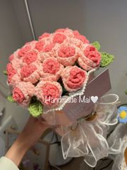 ピンクミニバラ　花束　　編み花　ハンドメイド