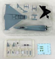 Franklin Mint Armour F-22A RAPTOR 1/48 - メルカリ