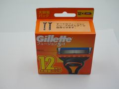 ジレット フュージョン  替刃12個入り 日本語パッケージ 正規品
