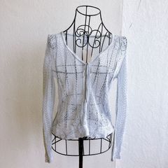 エフデ ef−de ニット カーディガン 前リボン Ｖネックラメ入りシアー シースルー 透け感 透かし編み 大人かわいい 上品 日本製 made in japan 小さめ 新品タグ付き