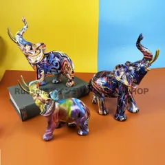 カラフルな象の飾り物