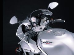 【新品・3営業日で発送】ハリケーン ジュラルミン・セパハン VTR1000F (HS1041-01)