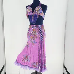 【ベリーダンス用 オリエンタル衣装】パープル×ピンク ラインストーン ビーズ 豪華 花柄 ラメ フリル レース 煌びやか 重量感 ウエストゴム スリット