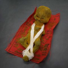 ルッククロック　クマントーン    精霊　おまもり　呪物　胎児　御神体　タイの呪物　タイのお守り　金運　商売繁盛　開運　魔除け　精霊信仰