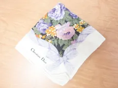 Christian Dior クリスチャンディオール ハンカチ 花柄 リボン柄 ロゴ ホワイト系