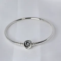 【研磨済】PANDORA Moments Encircled Clasp Bangle 20cm バングル 美品 シルバー925のサムネイル