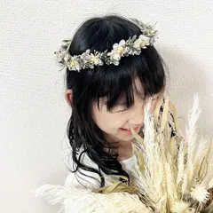 ドライフラワー×プリザーブドフラワー ベビー花冠 / ホワイトとダスティーグリーン / あじさいのボタニカル花かんむり / フラワークラウン03