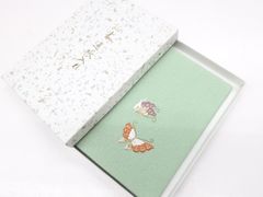 【京松】リサイクル着物 和装小物 和雑貨 証書 通帳入れ ちりめん 蝶 箱付 kyo7w07-724