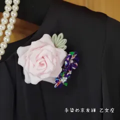 ＊薔薇のコサージュ＊ハンドメイド つまみ細工 卒業式 入学式 ピンク×友禅生地