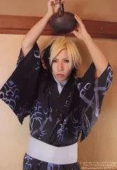 【中古】生写真(男性) ゴールデンボンバー/歌広場淳/膝上・浴衣青・両手上げ・やかん・背景ベージュ/ファンクラブツアー2016「ファンクラブ入っててくれてありがと祭」物販購入特典オフショット生写真