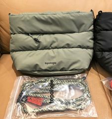 【新品未使用】topologie Besace べサスバッグ(ストラップ付き)Taupe