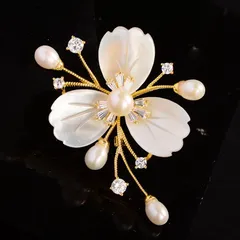 スワロフスキー真珠天然貝殻花ブローチジルコン花コサージュ入学式卒業式結婚式