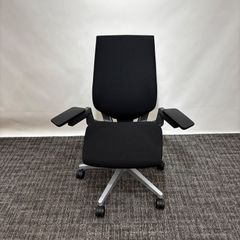Steelcase Gesture ジェスチャー チェア 可動肘 高級オフィスチェア テレワーク最適