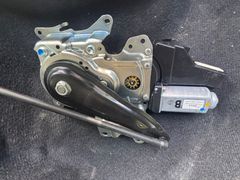ヴェルファイア(AGH30W)パワーバックドアモーター427110-10652  709182199153 中古