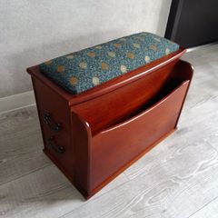 木製 脇息 ティッシュBOX収納付き クッション座面 引き出し・マガジンラック付き A399