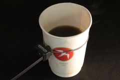 Bicycle Coffee holder コーヒーカップホルダー コラム取り付け水平型 アッセンブルby MINOURA EB-2235×235mm#15スポーク 手曲げ(個体差あり) 胴回り230mmカップ対応