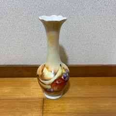 陶器 花瓶 一輪挿し 果物柄 ハンドペイント調 フリル口 高さ21cm 幅9cm 約204g 昭和レトロ 西洋風 インテリア 花器 オブジェ 置物