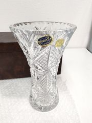 【未使用・箱付き】 IZMIR トルコ製 ハンドカットクリスタル花瓶 未使用・箱付き】 IZMIR トルコ製 ハンドカットクリスタル花瓶 - メルカリ