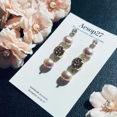 ナチュラルカラー 淡水パール とスワロフスキーのピアス ･イヤリング  お呼ばれ  プレゼント 大人可愛い 母の日