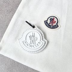 新品未使用 MONCLER キーリング モンクレール タグ付き 保存袋付き