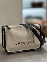 新しいロンシャンLONGCHAMP ショルダーバッグ   スマホショルダーバッグ
