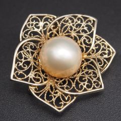A235 マベパール 真珠 SILVER刻印 ブローチ フラワー フィリグリー 銀線細工 ゴールド デザイン シルバー コサージュ 6月誕生石
