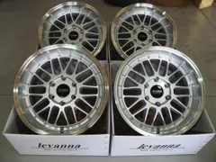 と*く様 レイズ 深リム 11j 18インチ 265/35 バリ山 RAYS