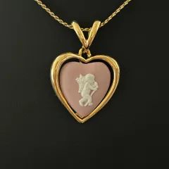 【良品】WEDGWOOD ウェッジウッド　カメオ ハート ペンダント ピンク×ゴールド　天使モチーフ　1006001