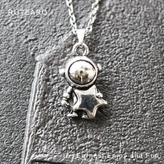 宇宙行ったので星持ち帰りました宇宙飛行士のネックレス ― ネックレス ペンダント 星 スター 宇宙飛行士 幸運 グッズ 雑貨 お守り つけっぱなし アクセサリー ステンレスチェーン  ― 000965
