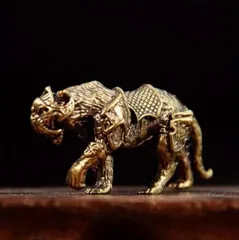 戦国武将 置物 甲冑 乗馬　真鍮製　置物　【骨董品】 戦国武将 置物 甲冑 乗馬 真鍮製 置物 【骨董品】 - メルカリ