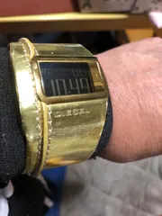 ディーゼル　デジタルウォッチ　腕時計　電池交換済み　稼働品