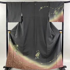 セール在庫小紋 美品 名品 絽 草花 流水 銀彩 クリーム 薄物 身丈166cm 裄丈66cm M 正絹 ☆☆☆☆ 仕立て上がり